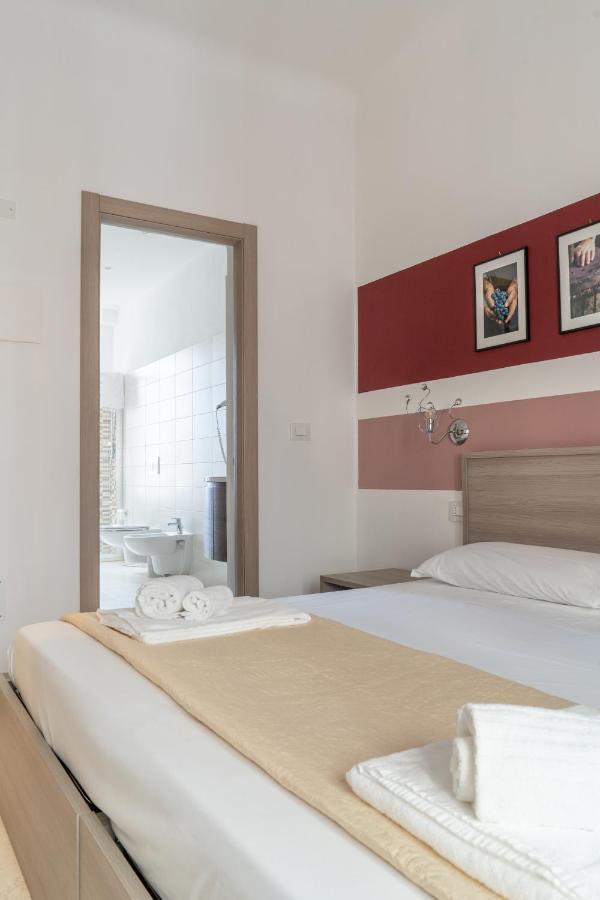 Le Stanze Dei Poeti E Del Vino Hotel La Spezia Luaran gambar