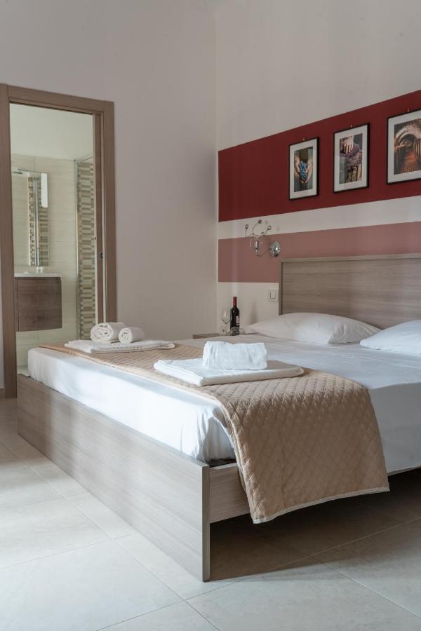 Le Stanze Dei Poeti E Del Vino Hotel La Spezia Luaran gambar